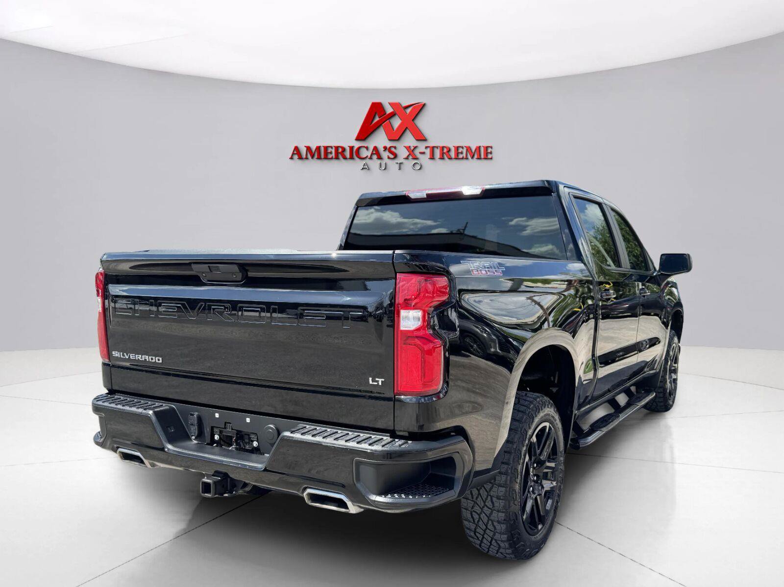 Used 2022 Chevrolet Silverado 1500 LT Trail Boss AWD/4WD image 6