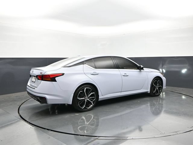 Used 2023 Nissan Altima 2.5 SR FWD image 7