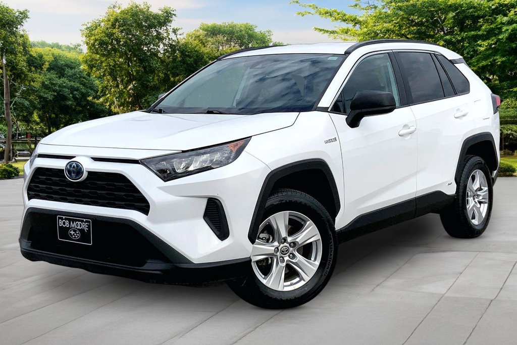 Used 2021 Toyota RAV4 LE AWD/4WD image 1
