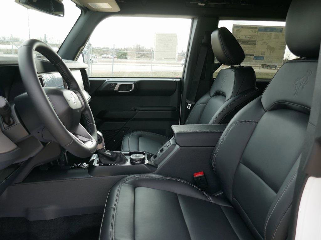 New 2025 Ford Bronco Outer Banks image 13