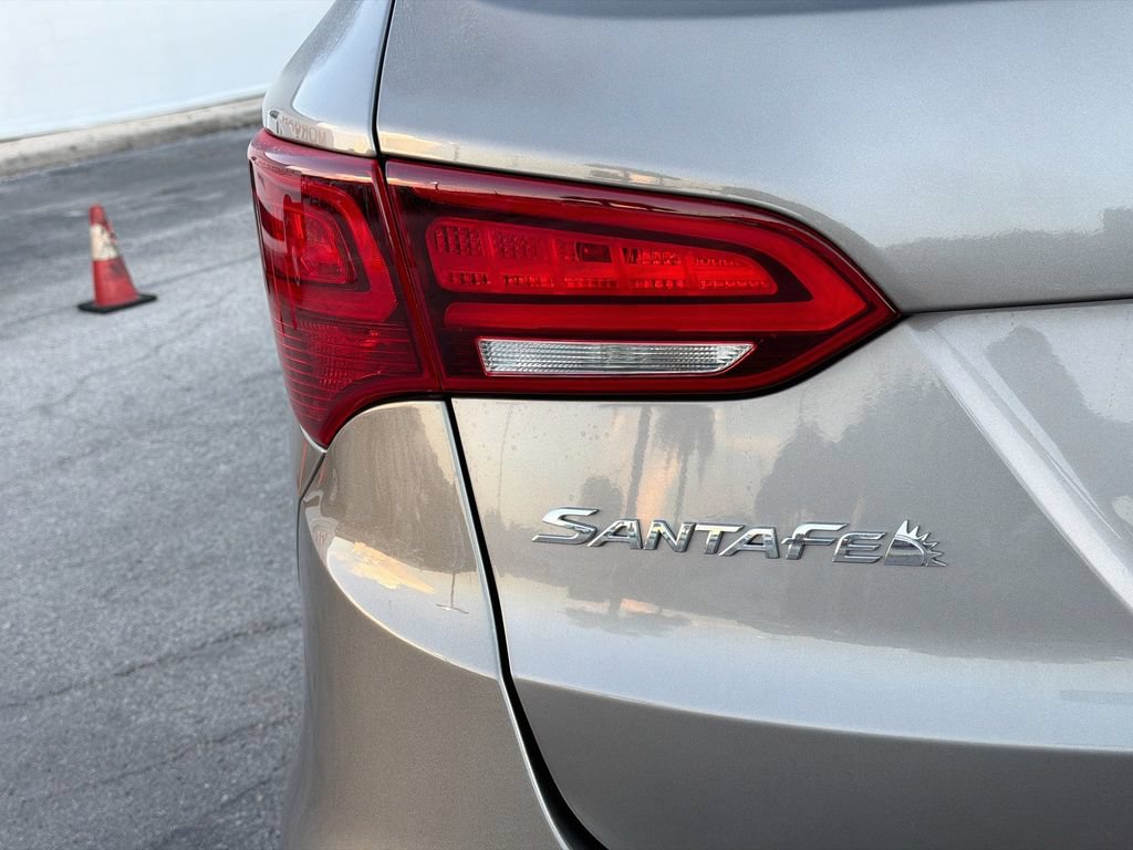 Used 2018 Hyundai Santa Fe Sport w/ 2.4L Tech Package 04 FWD image 10