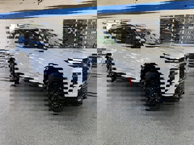 New 2026 Chevrolet Traverse RS w/ LPO, Floor Liner Package image 2