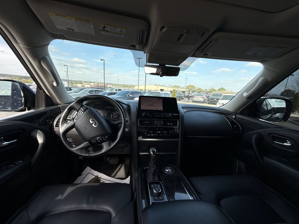 Used 2024 INFINITI QX80 Luxe RWD image 10