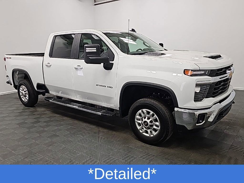 Used 2025 Chevrolet Silverado 2500 LT w/ Convenience Package image 2