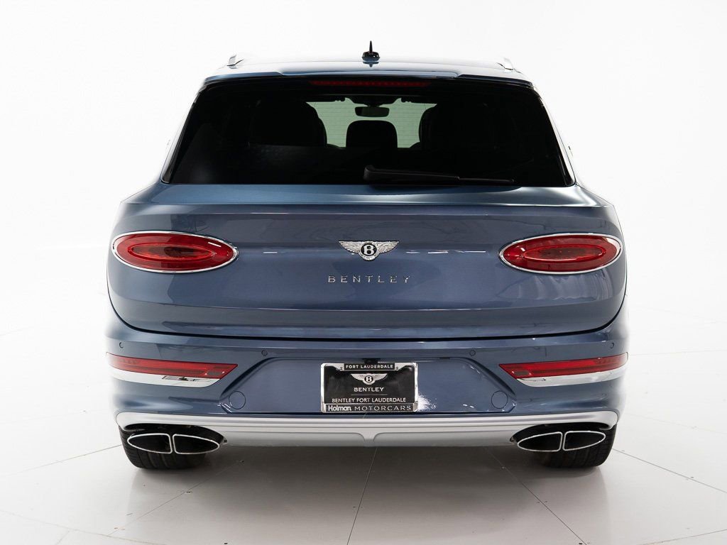 Certified 2025 Bentley Bentayga Extended Wheelbase image 4