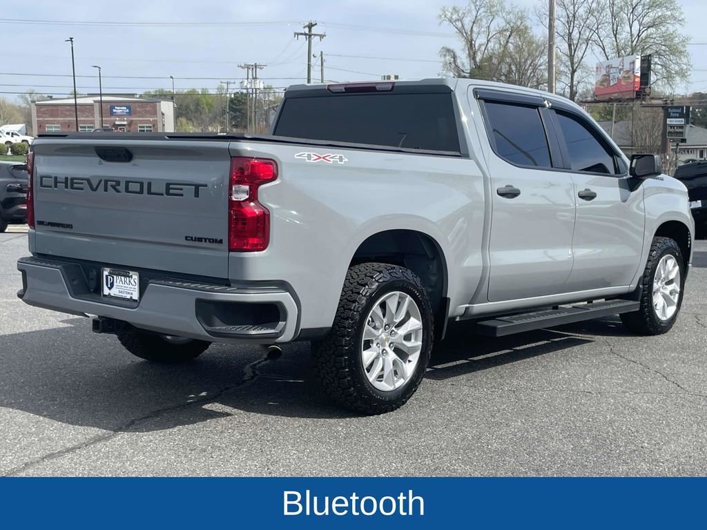 Used 2025 Chevrolet Silverado 1500 Custom image 8