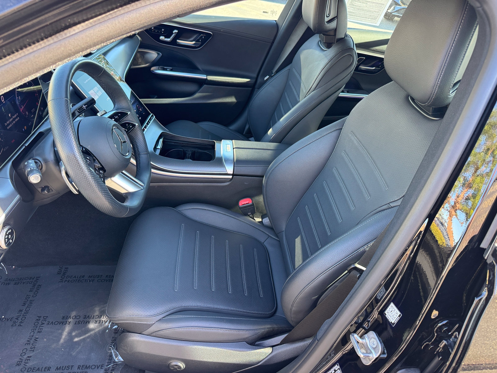 Used 2025 Mercedes-Benz C 300 4MATIC Sedan image 17