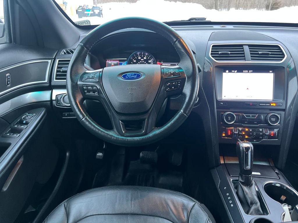 Used 2017 Ford Explorer XLT w/ Equipment Group 202A image 24