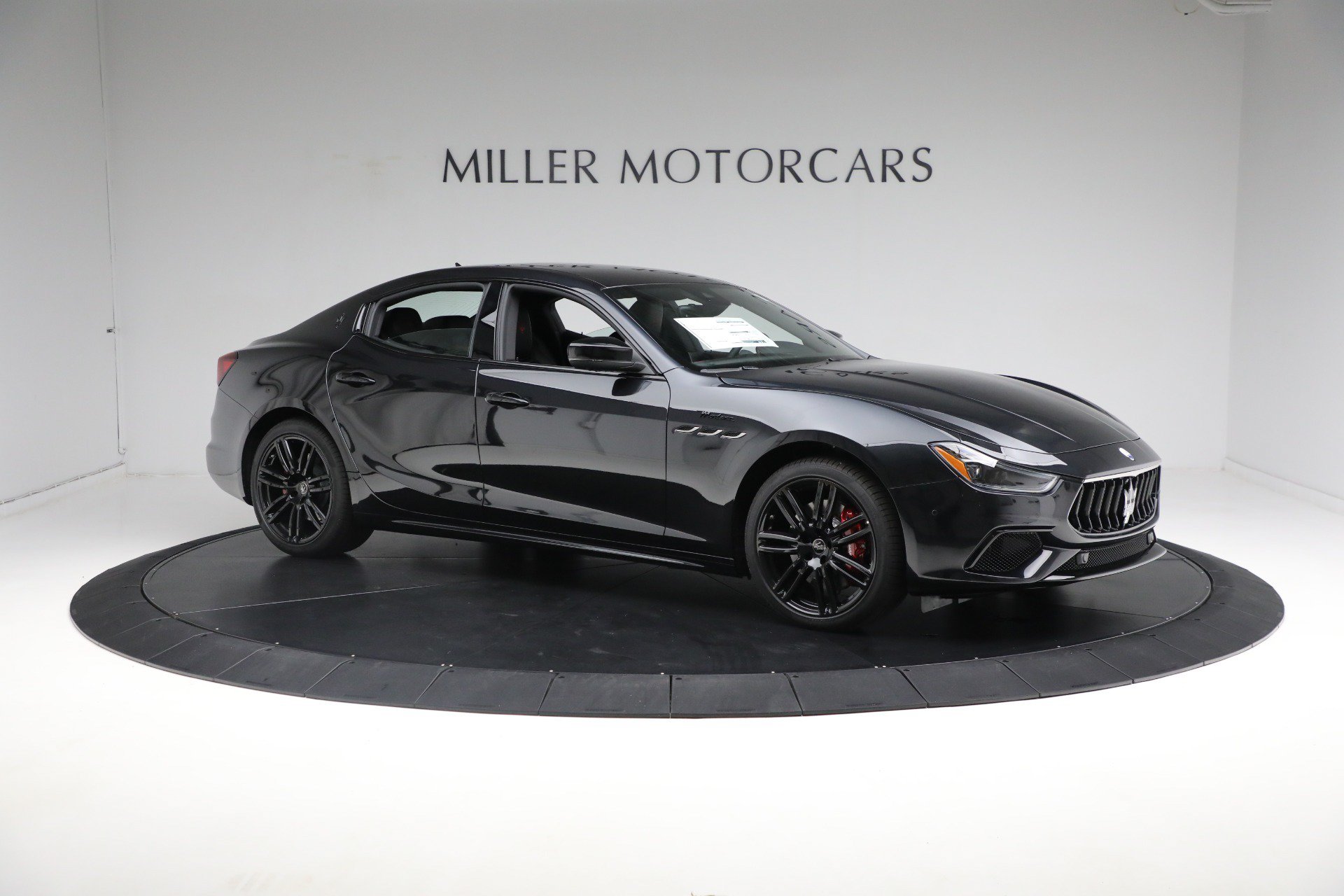 Certified 2024 Maserati Ghibli Modena Q4 AWD/4WD image 19