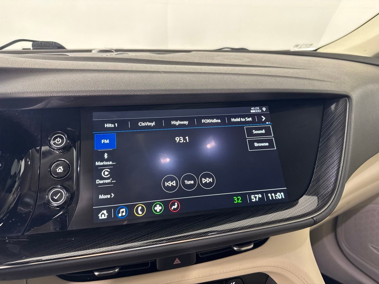 Used 2023 Buick Envision Preferred FWD image 15