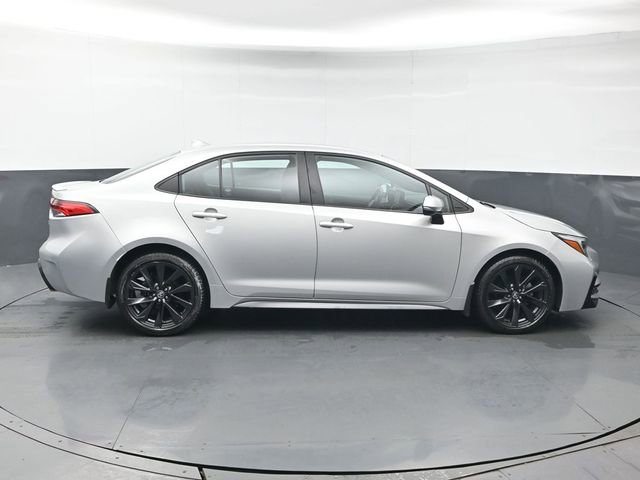 Used 2024 Toyota Corolla SE image 6