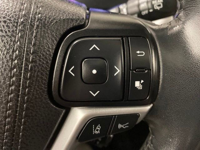 Used 2019 Toyota Highlander SE image 20