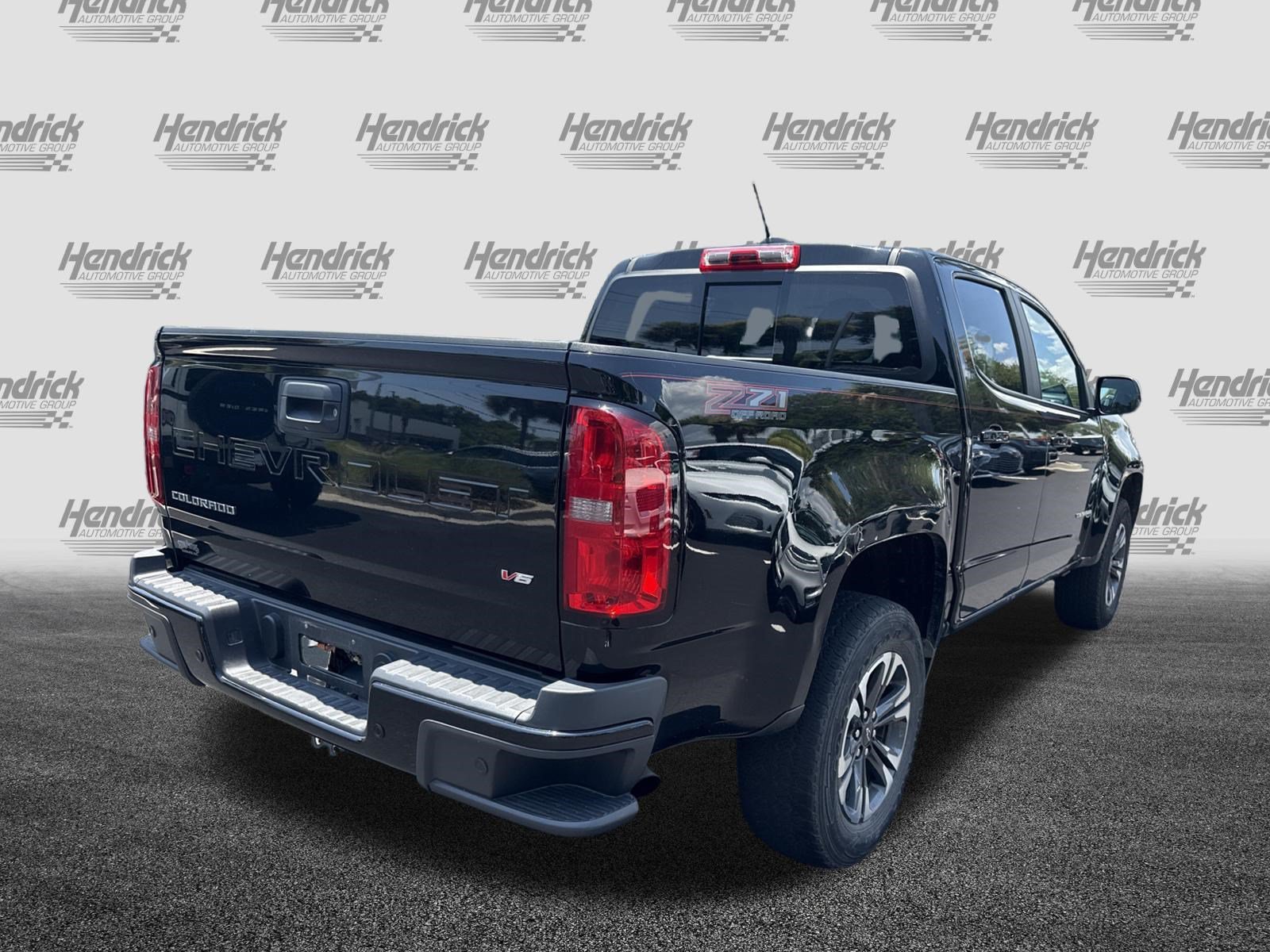 Used 2022 Chevrolet Colorado Z71 AWD/4WD image 11