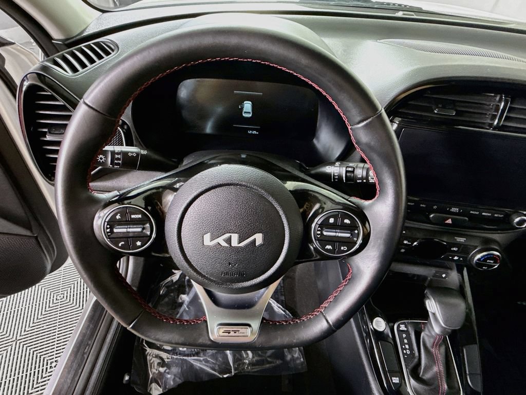 Certified 2025 Kia Soul GT-Line FWD image 20
