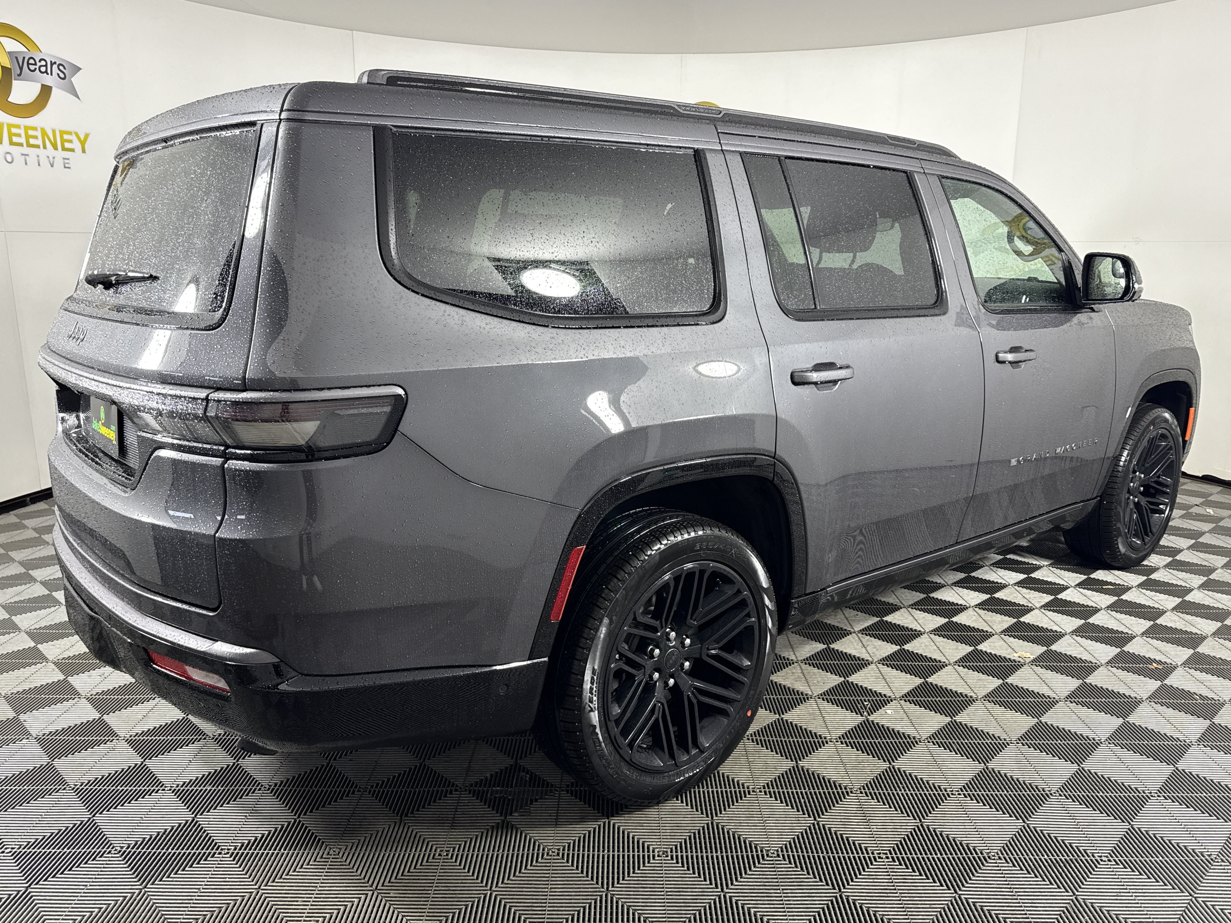 New 2026 Jeep Grand Wagoneer Limited AWD/4WD image 10
