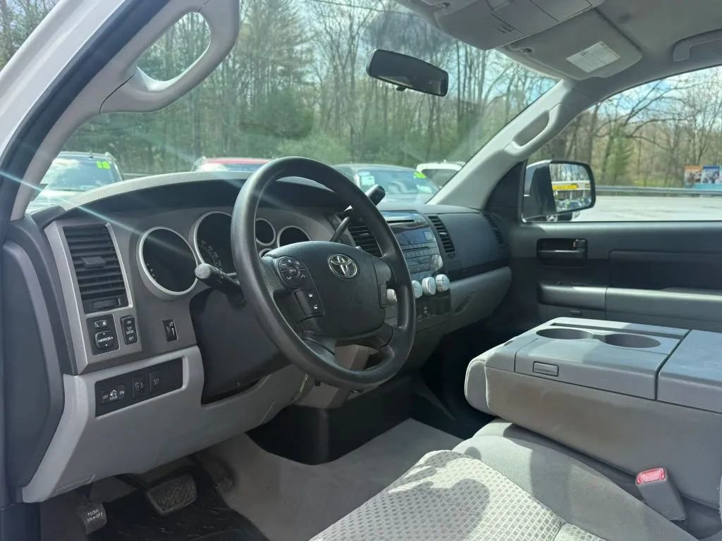 Used 2010 Toyota Tundra 4x4 Double Cab image 11