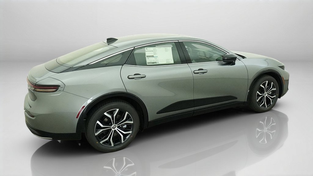New 2027 Toyota Crown AWD/4WD image 13