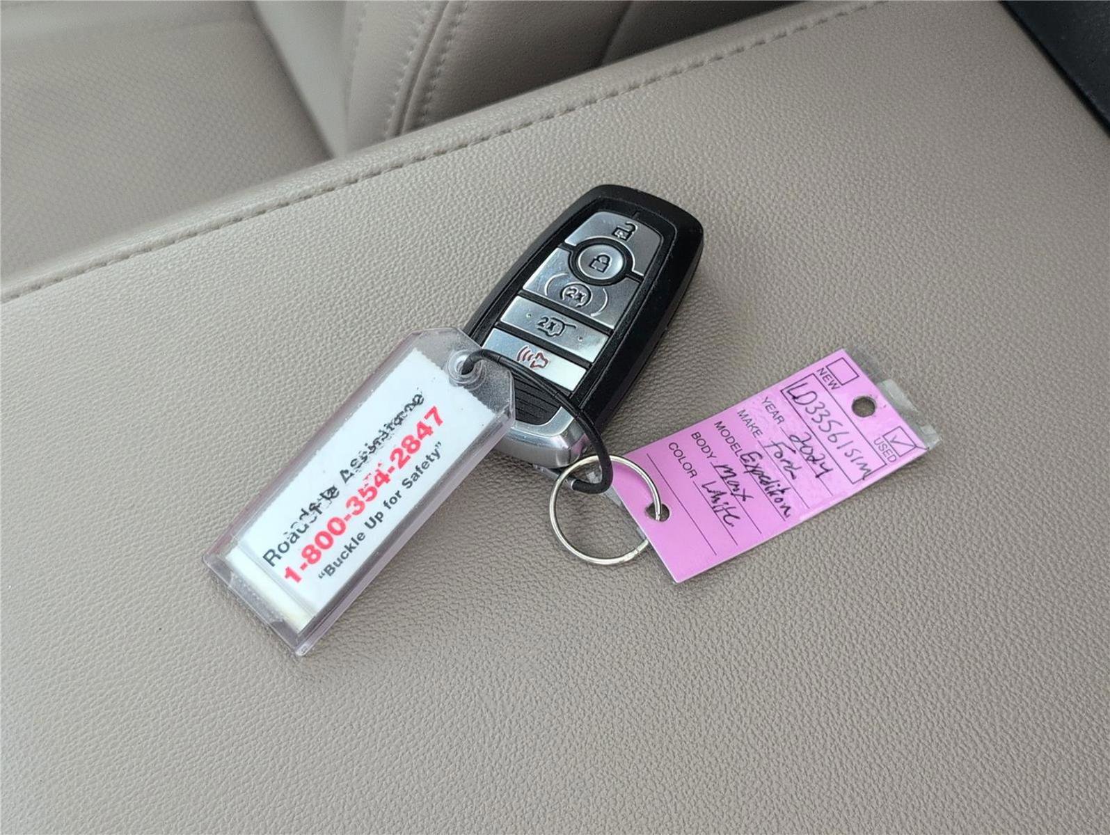 Used 2024 Ford Expedition Max Limited image 37