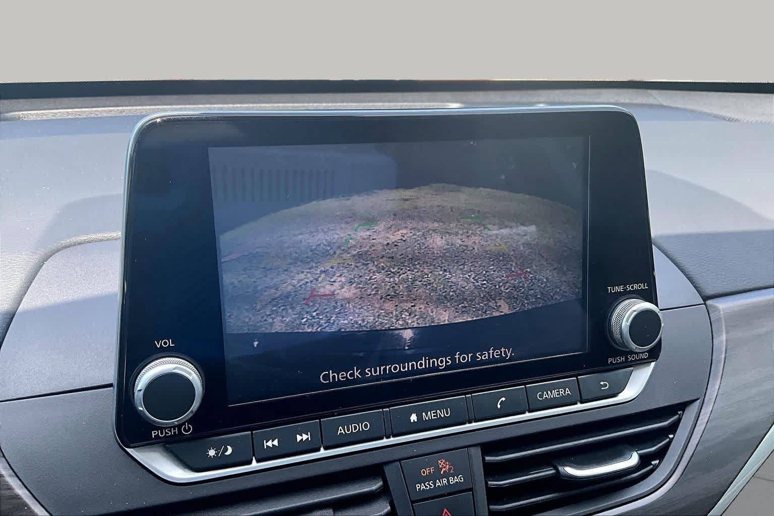 Used 2025 Nissan Altima 2.5 SV FWD image 27