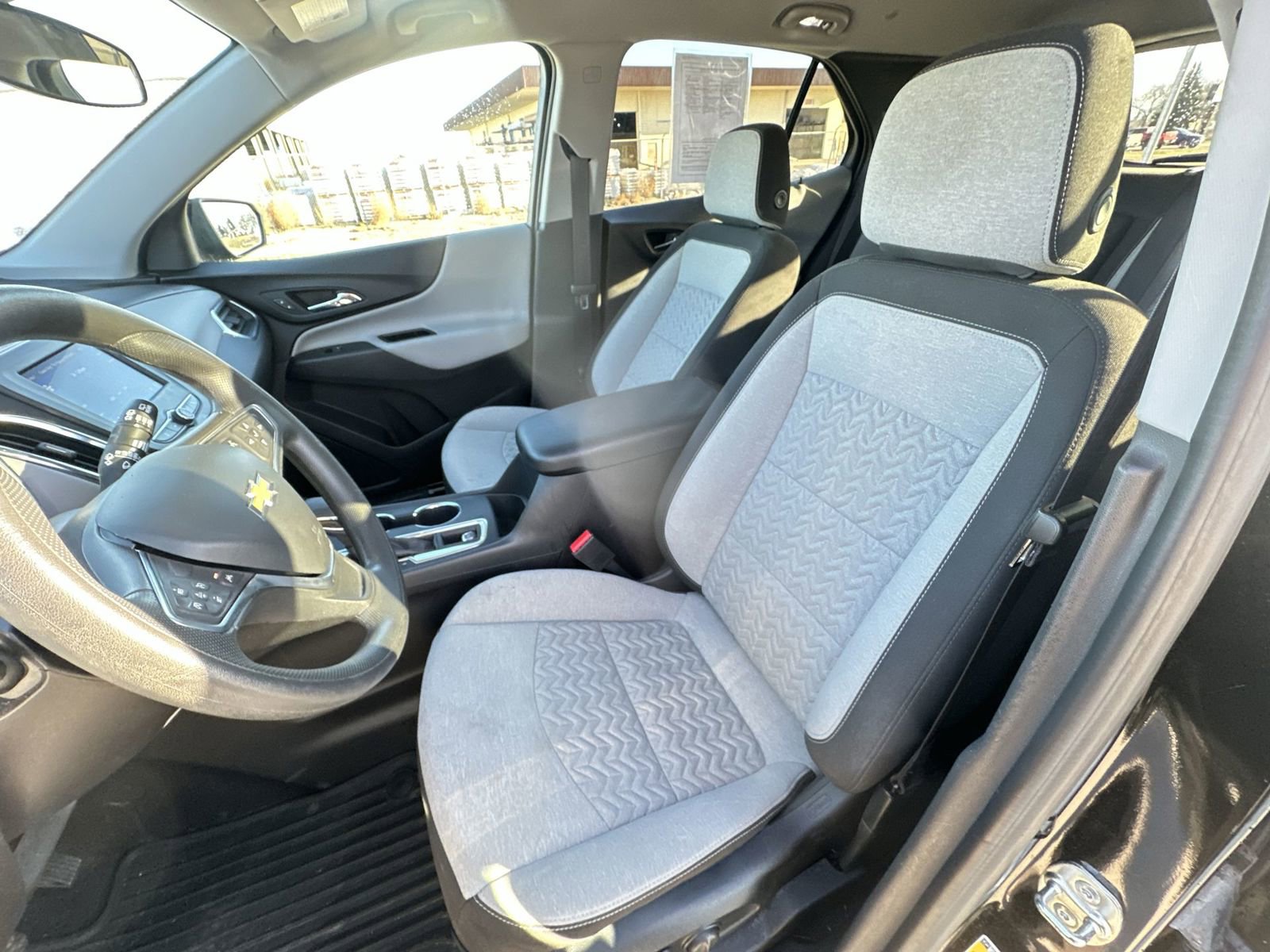 Used 2024 Chevrolet Equinox LS w/ LS Convenience Package AWD/4WD image 18