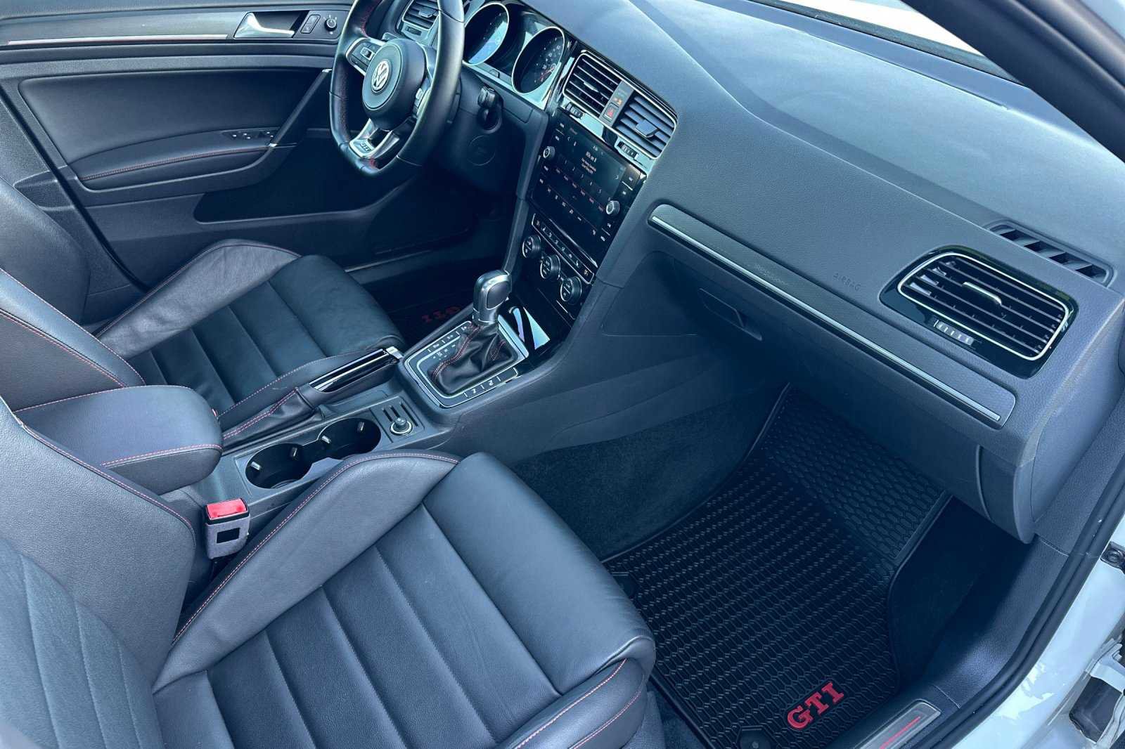 Used 2018 Volkswagen GTI Autobahn image 19