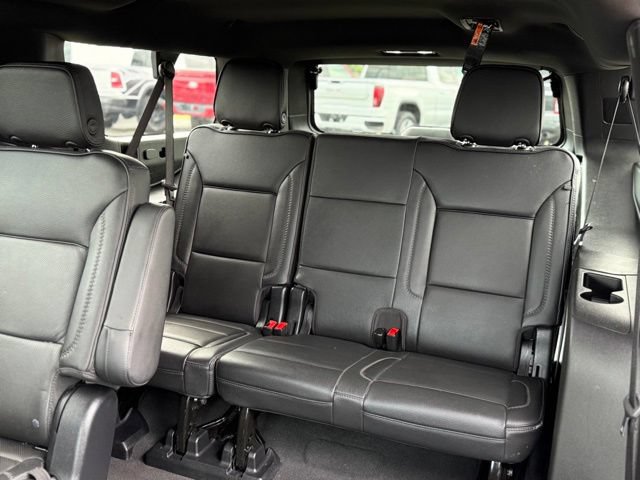 Used 2025 GMC Yukon XL Denali AWD/4WD image 27