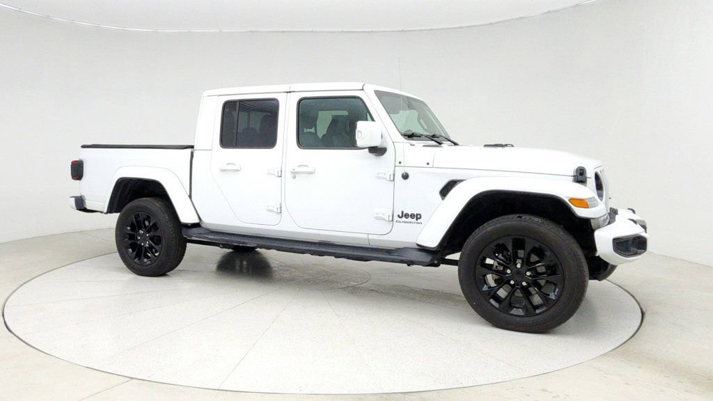 Used 2022 Jeep Gladiator Overland image 3