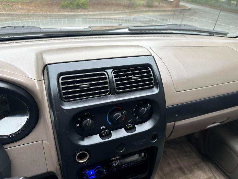 Used 2003 Nissan Frontier XE RWD image 24