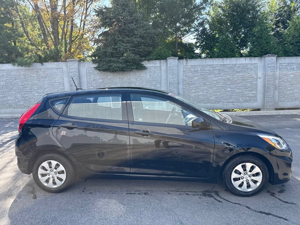 Used 2016 Hyundai Accent SE FWD image 6