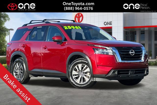 Used 2022 Nissan Pathfinder SV