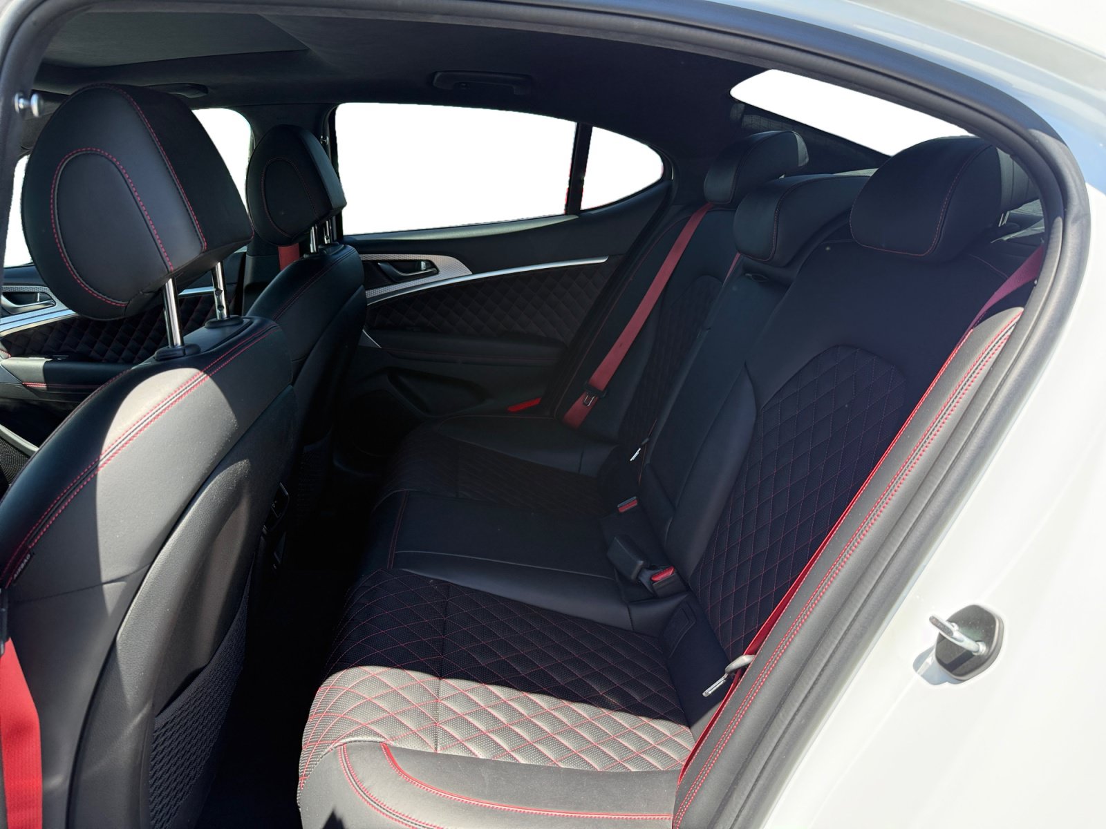 Used 2022 Genesis G70 3.3T RWD image 16