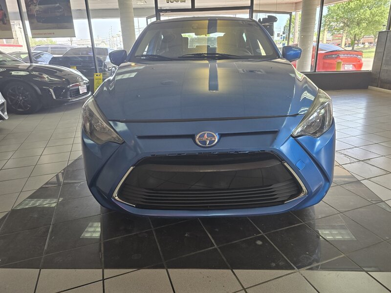 Used 2016 Scion iA FWD image 2