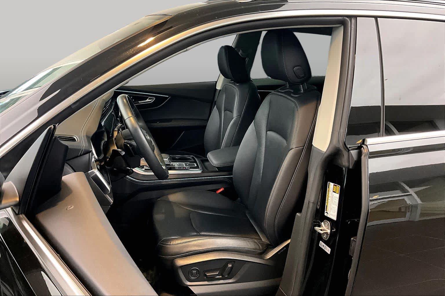 Used 2023 Audi Q8 Premium Plus AWD/4WD image 8
