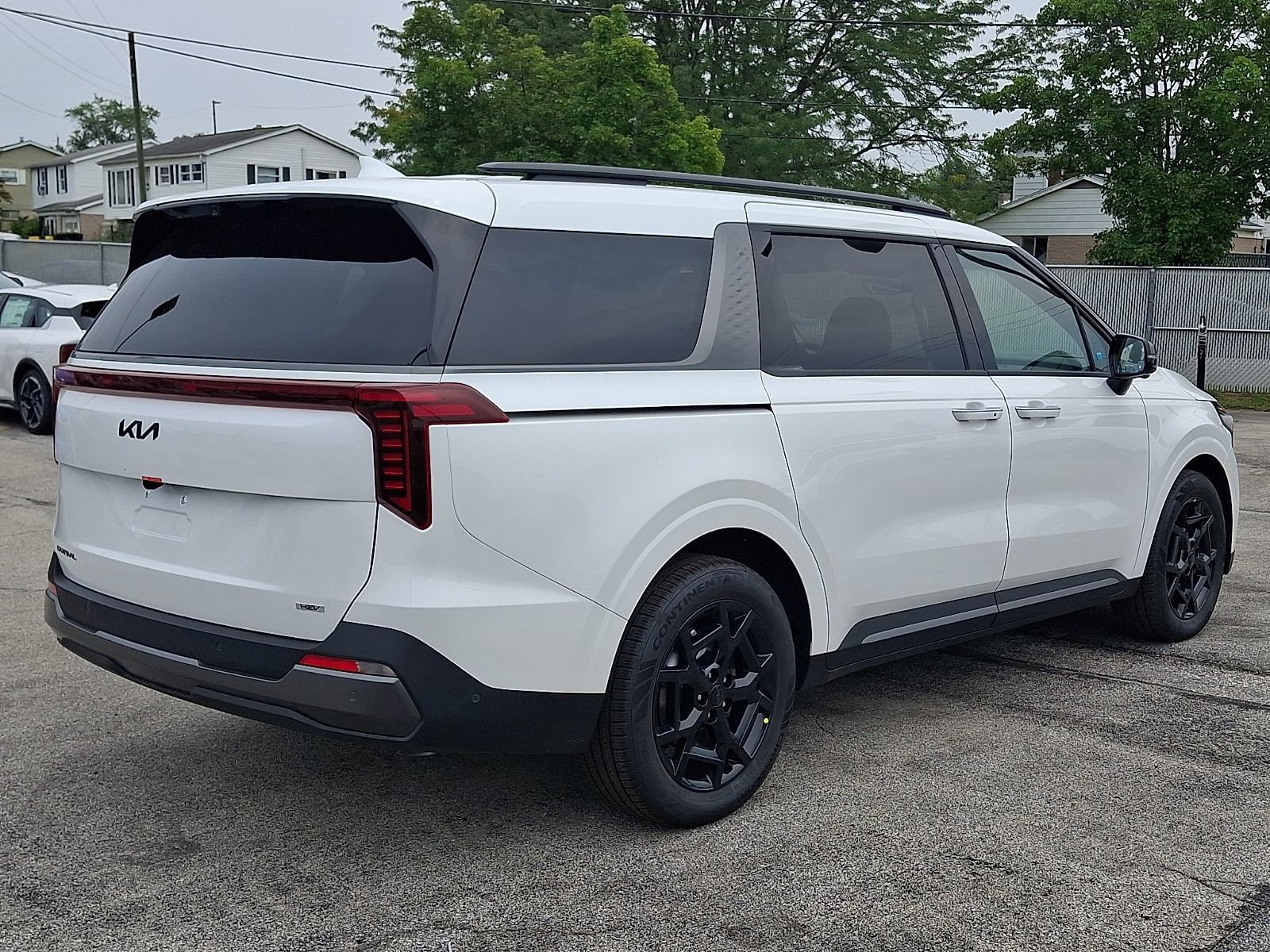 New 2027 Kia Carnival SX Prestige FWD image 3