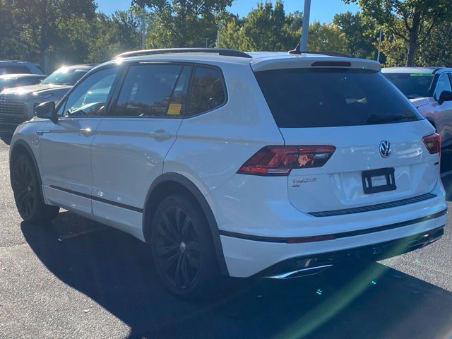 Used 2021 Volkswagen Tiguan SE R-Line AWD/4WD image 3