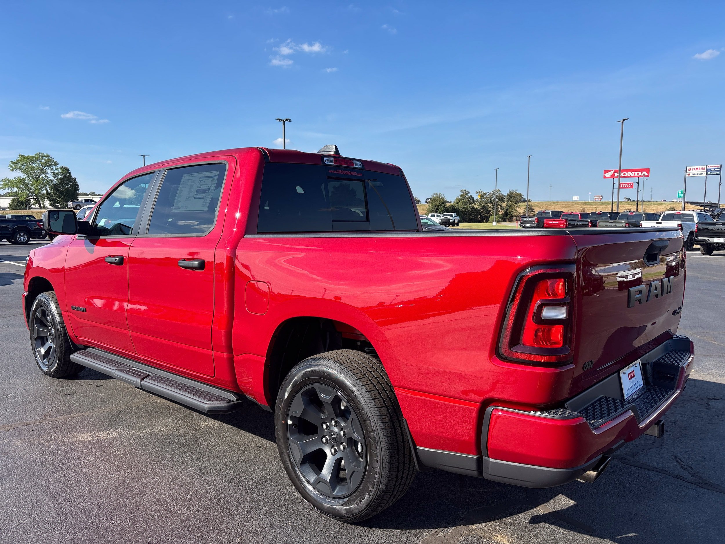 New 2027 RAM 1500 Express AWD/4WD image 4