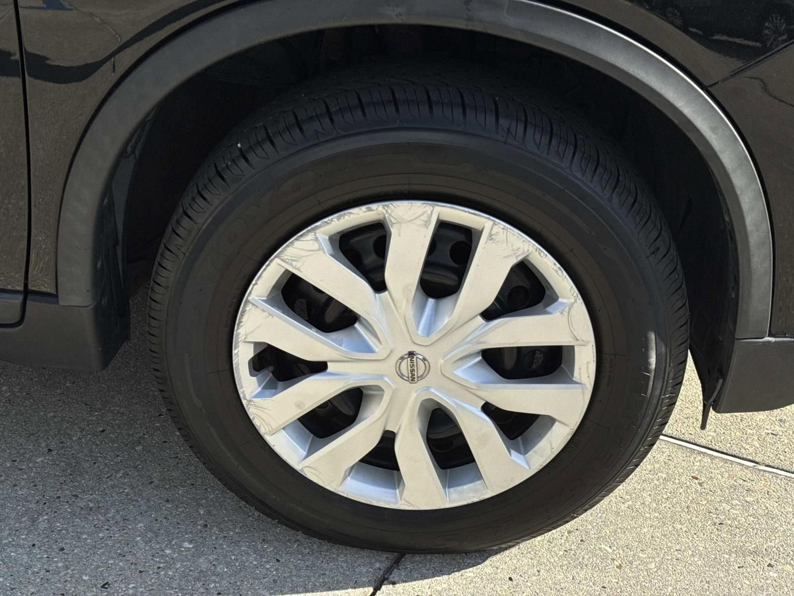 Used 2017 Nissan Rogue S w/ S Appearance Package image 4