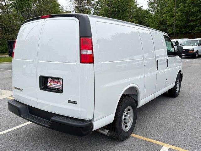 New 2026 Chevrolet Express 2500 w/ Driver Convenience Package RWD image 11