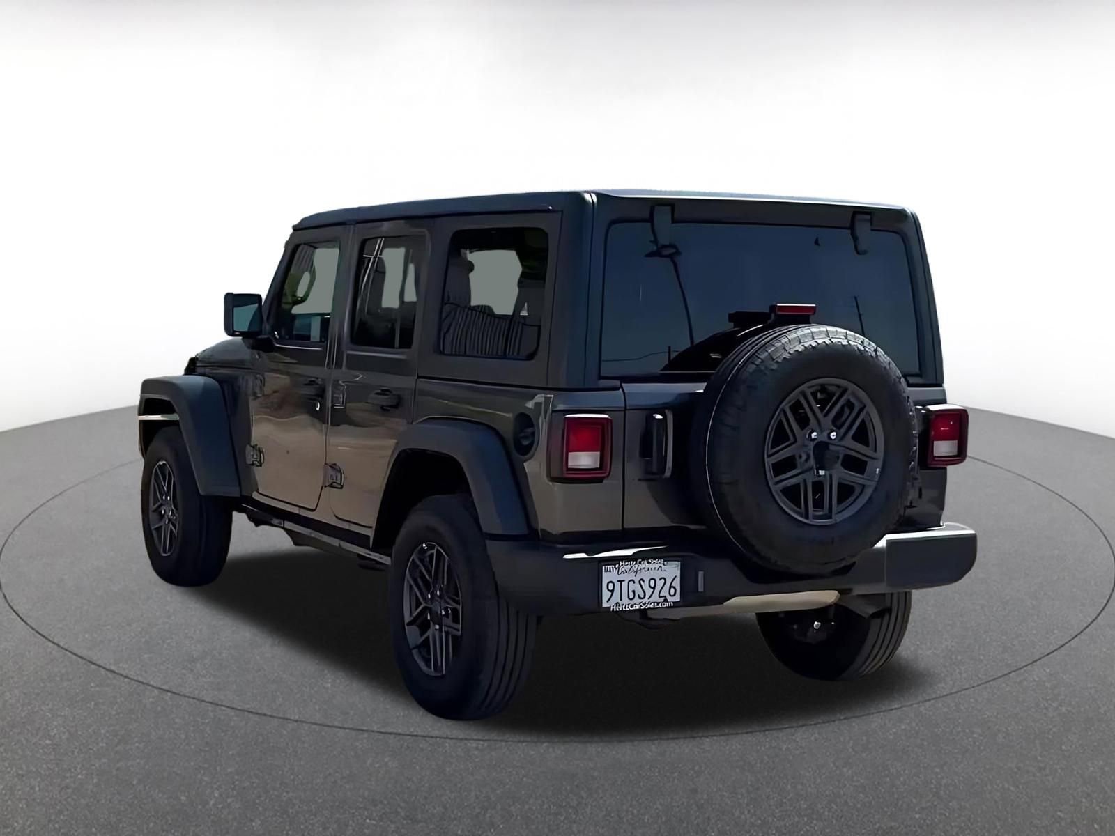 Used 2025 Jeep Wrangler Sport S image 15