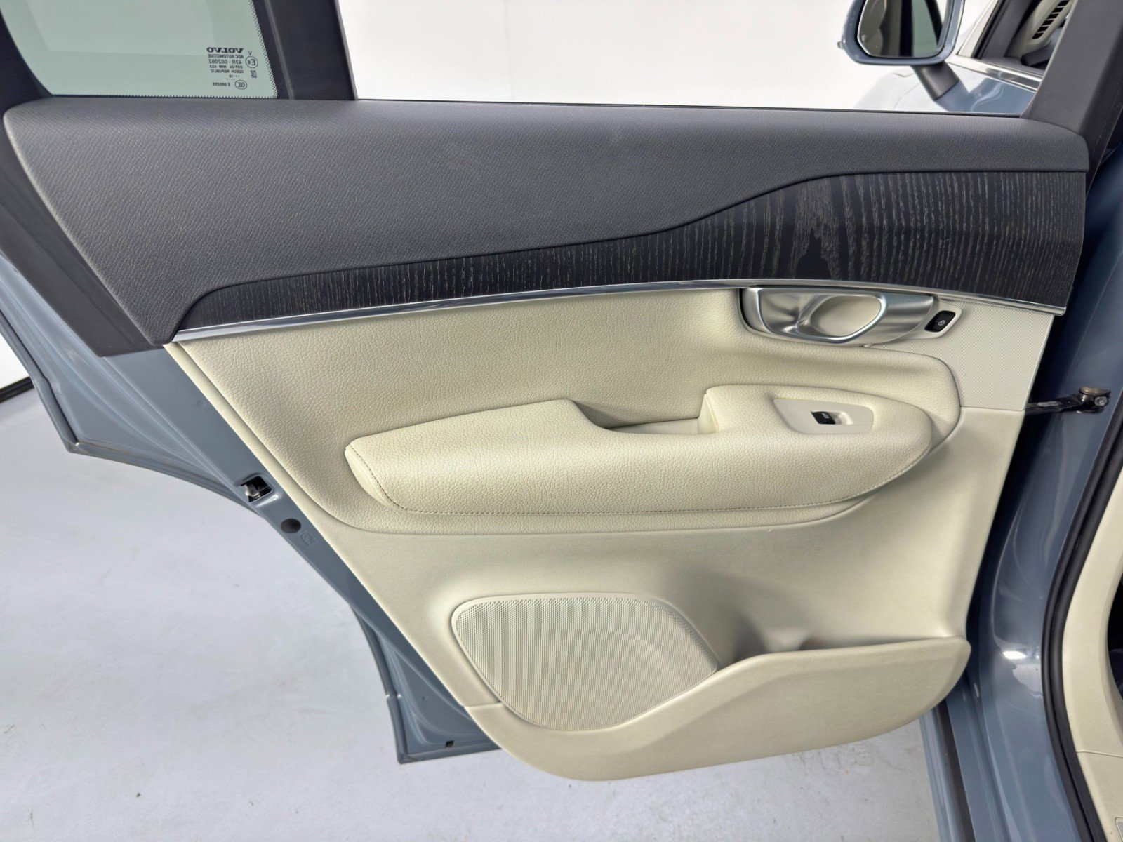 Used 2020 Volvo XC90 T6 Momentum image 43