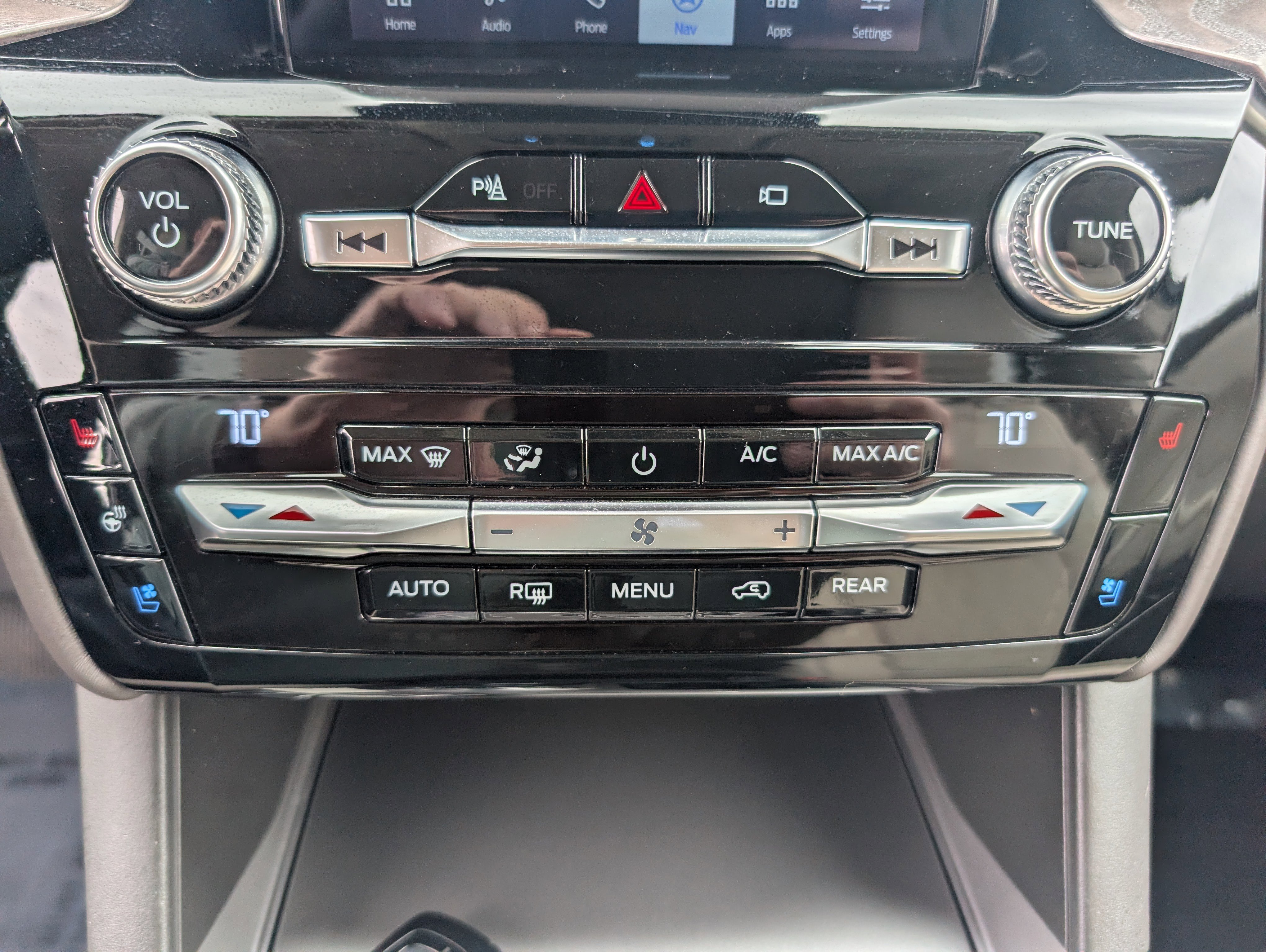 Used 2021 Ford Explorer Platinum w/ Equipment Group 601A image 22