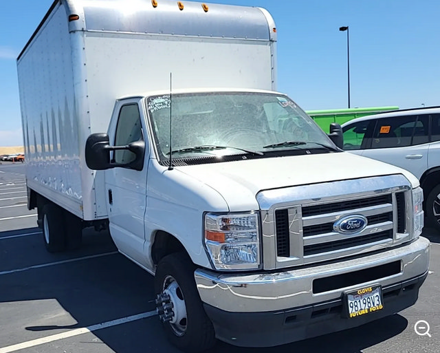 Used 2024 Ford E-450 and Econoline 450 Super Duty w/ Power Windows & Locks Group RWD image 2