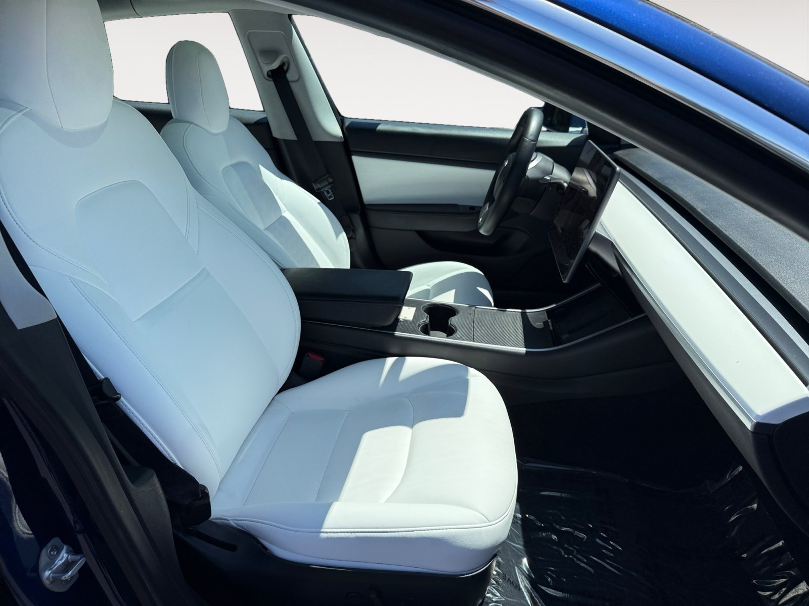 Used 2020 Tesla Model 3 Standard Range Plus RWD image 19
