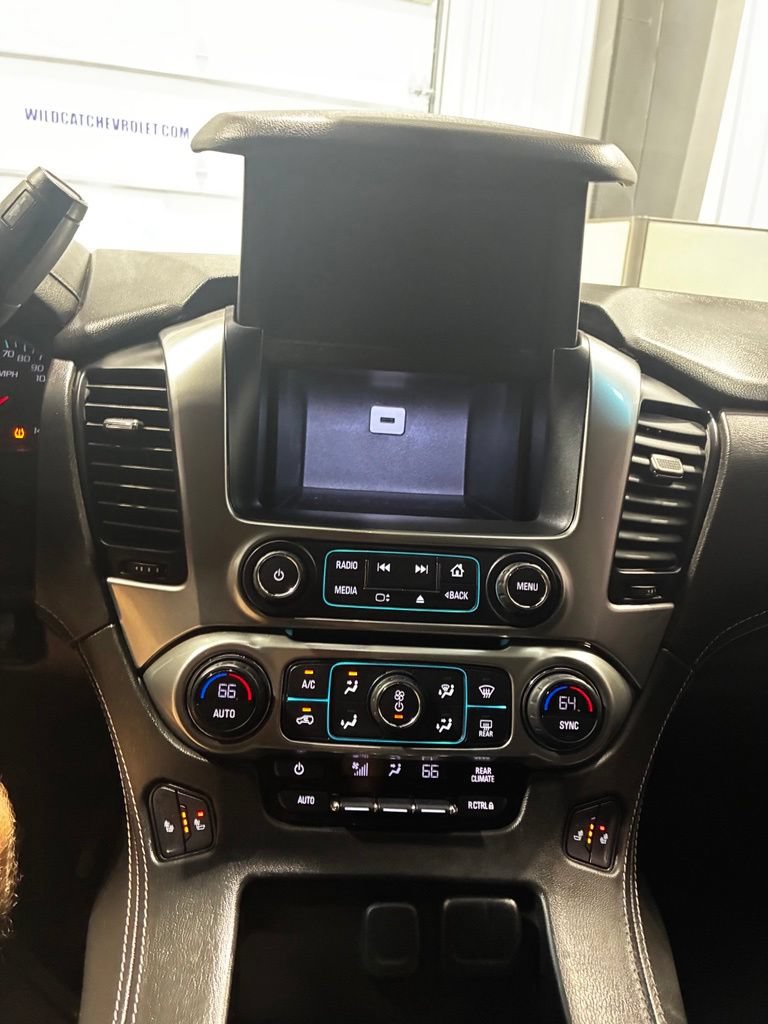Used 2020 Chevrolet Suburban LT AWD/4WD image 23