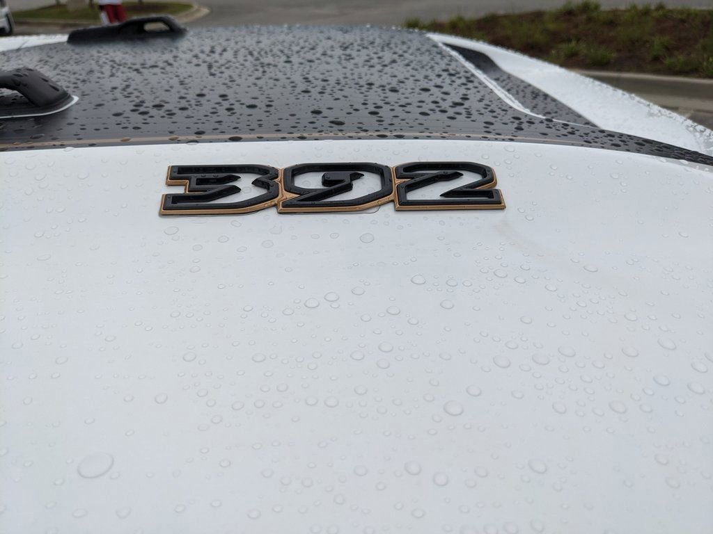 New 2025 Jeep Wrangler Unlimited Rubicon 392 image 27