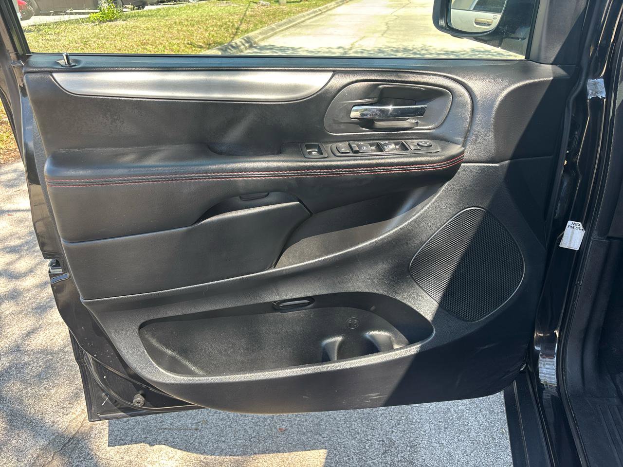 Used 2019 Dodge Grand Caravan GT image 10