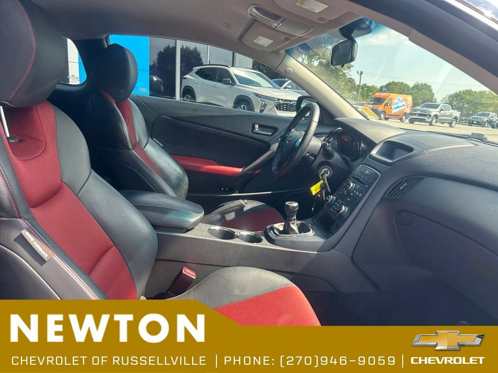 Used 2012 Hyundai Genesis 3.8 RWD image 20