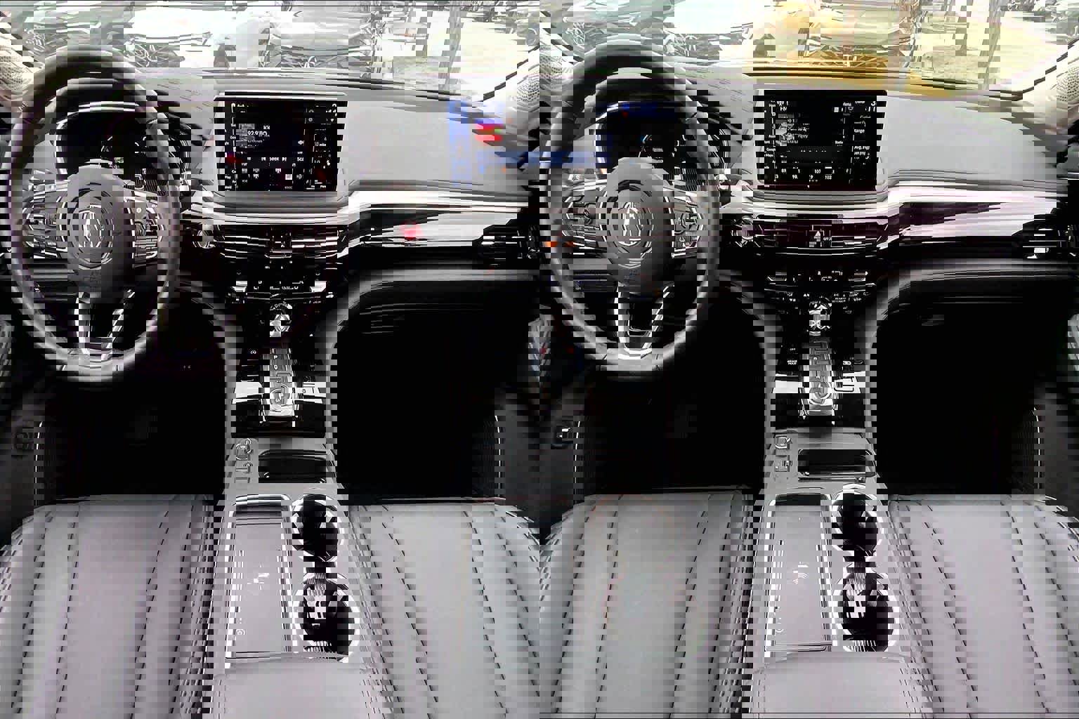 Used 2025 Acura MDX FWD image 16