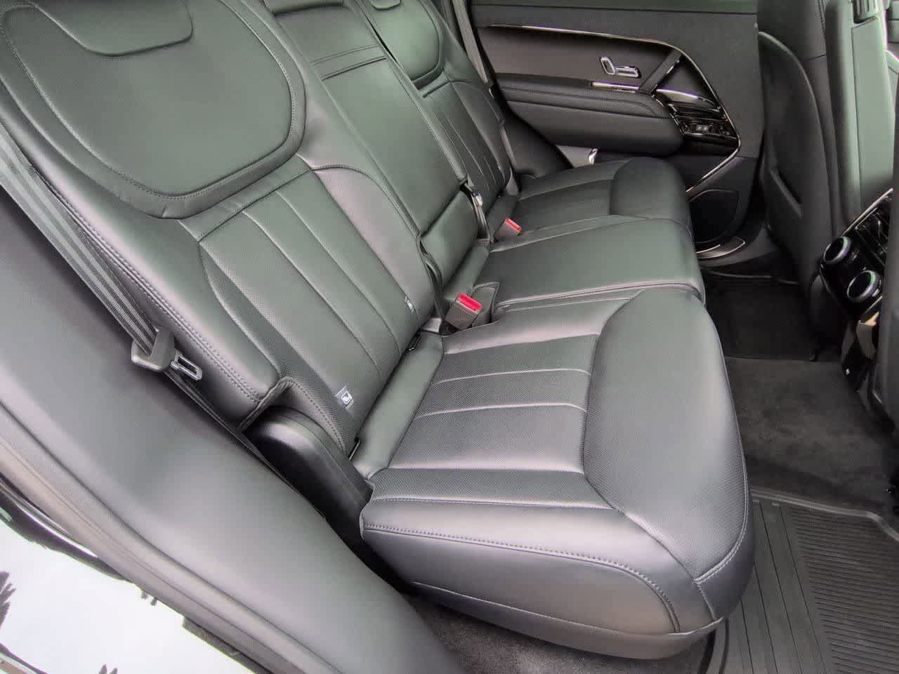 New 2026 Land Rover Range Rover Sport SE AWD/4WD image 21