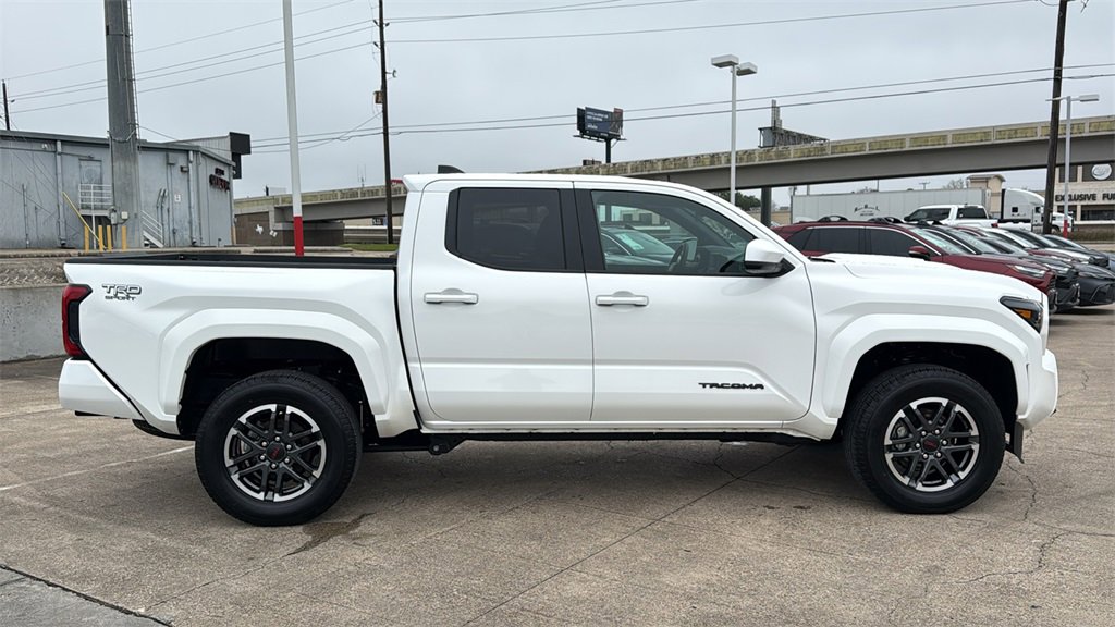 Certified 2025 Toyota Tacoma TRD Sport image 9